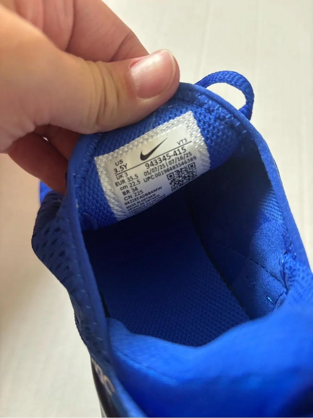 New! Nike Air Max 270 (GS) Youth Size 3.5 Racer Blue
